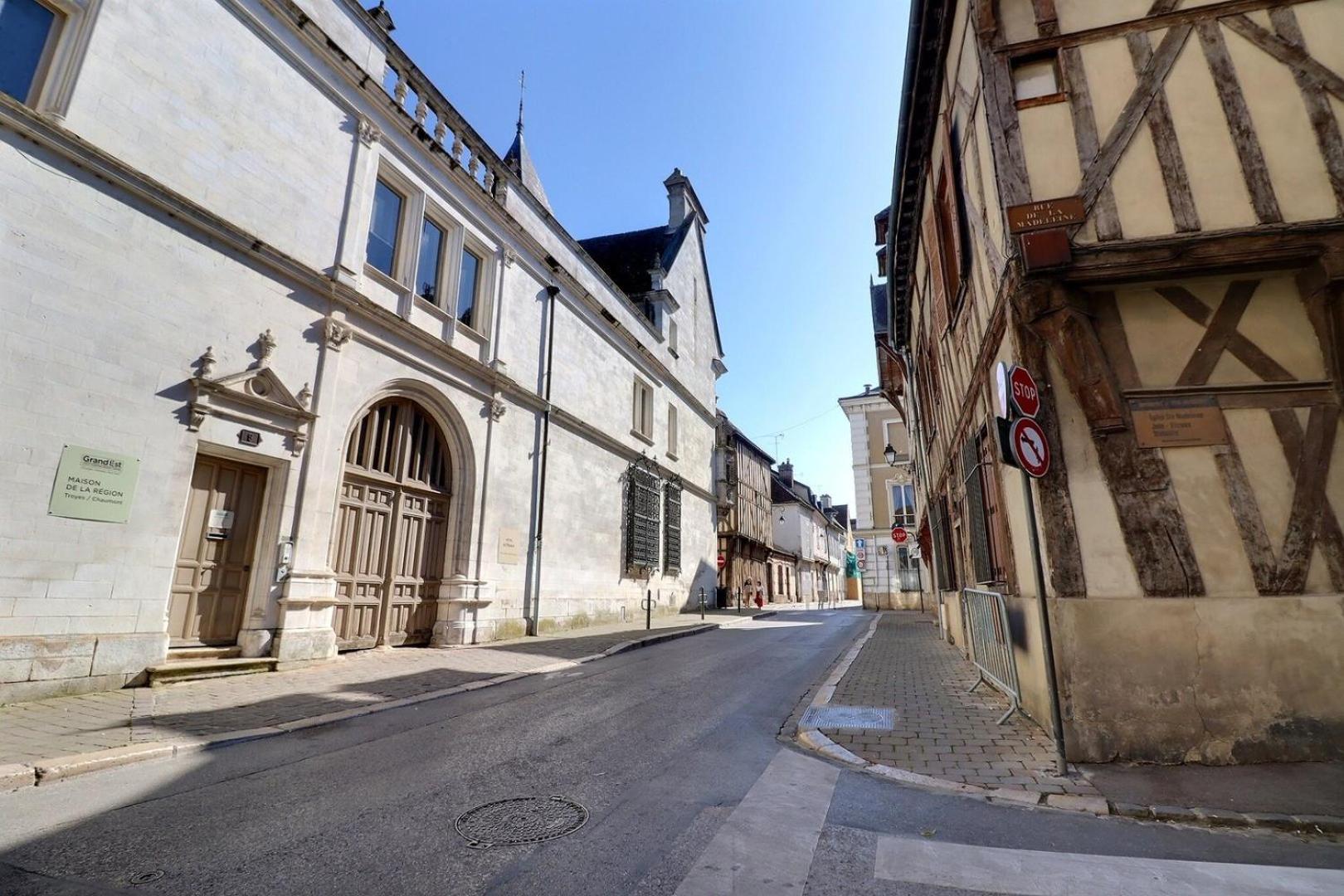 Madeleine - Centre-Ville Proche Gare - Mon Groom Troyes Exterior photo